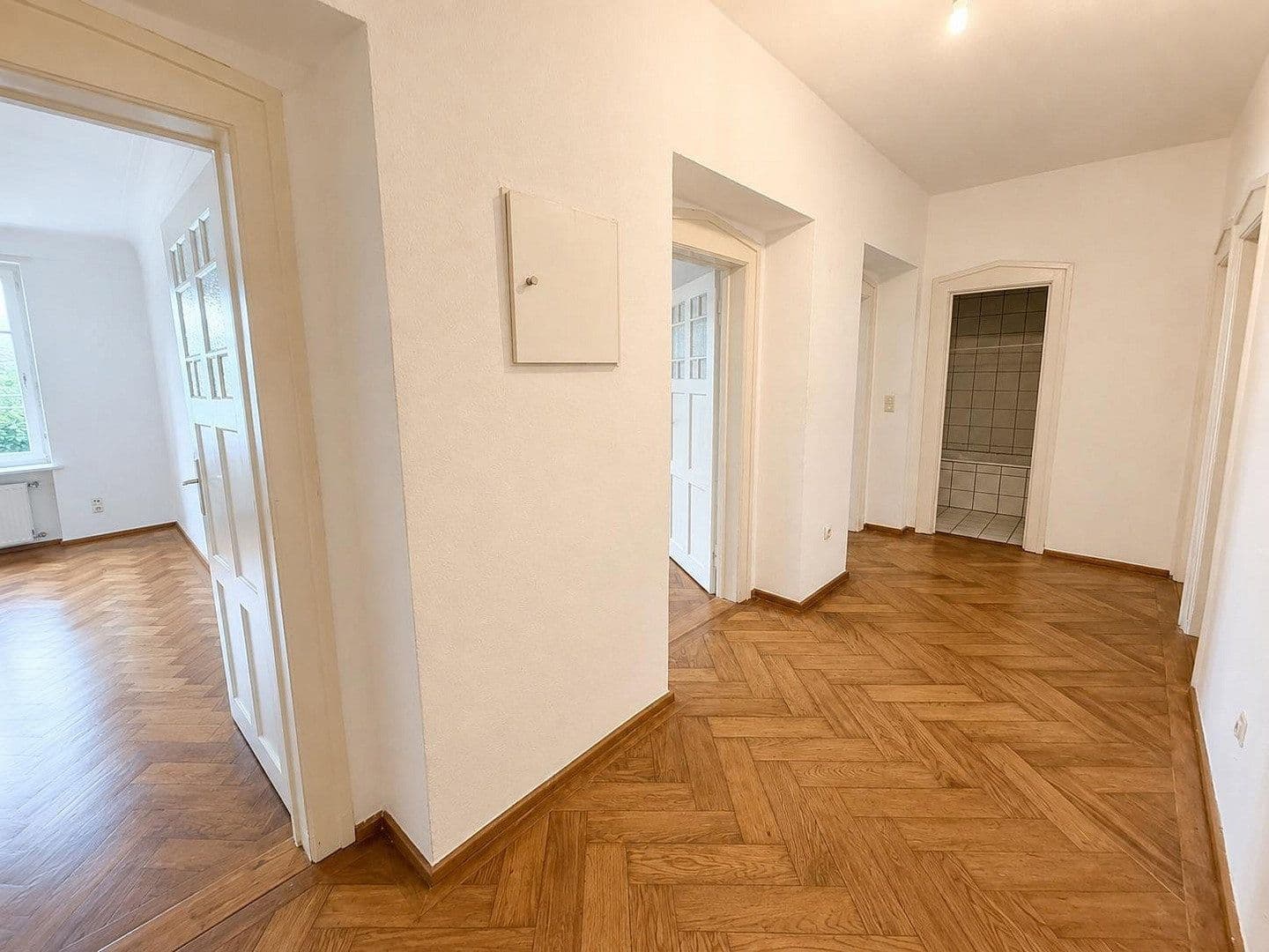 Predaj bytu 3-izbový 86 m², Guldeinstr. 48, München, Bavorsko Predaj bytu 3-izbový 86 m², Guldeinstr. 48, München, Bavorsko