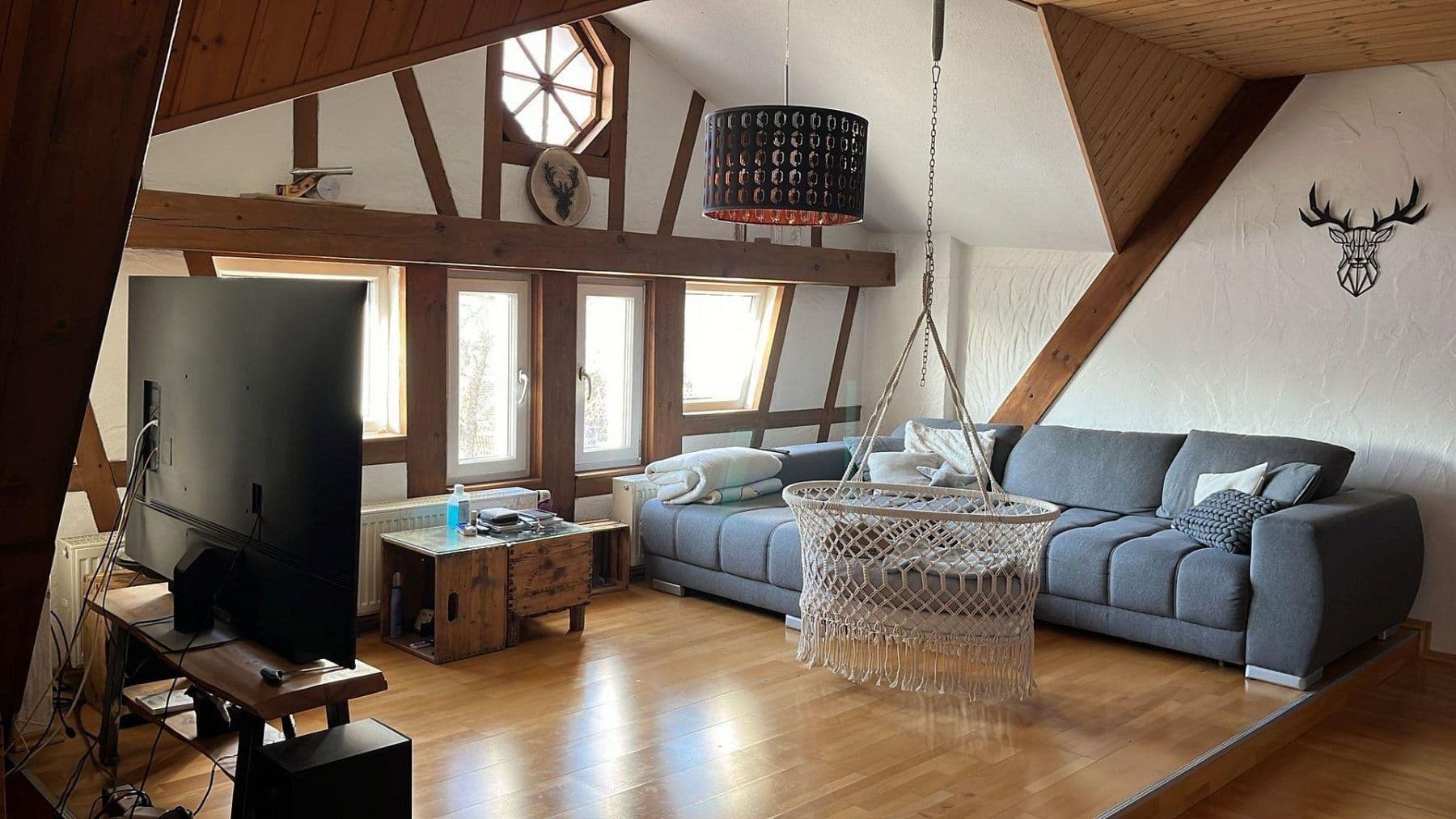 Prenájom bytu 3-izbový 104 m², Böttingen, Bádensko-Wurttembersko Prenájom bytu 3-izbový 104 m², Böttingen, Bádensko-Wurttembersko