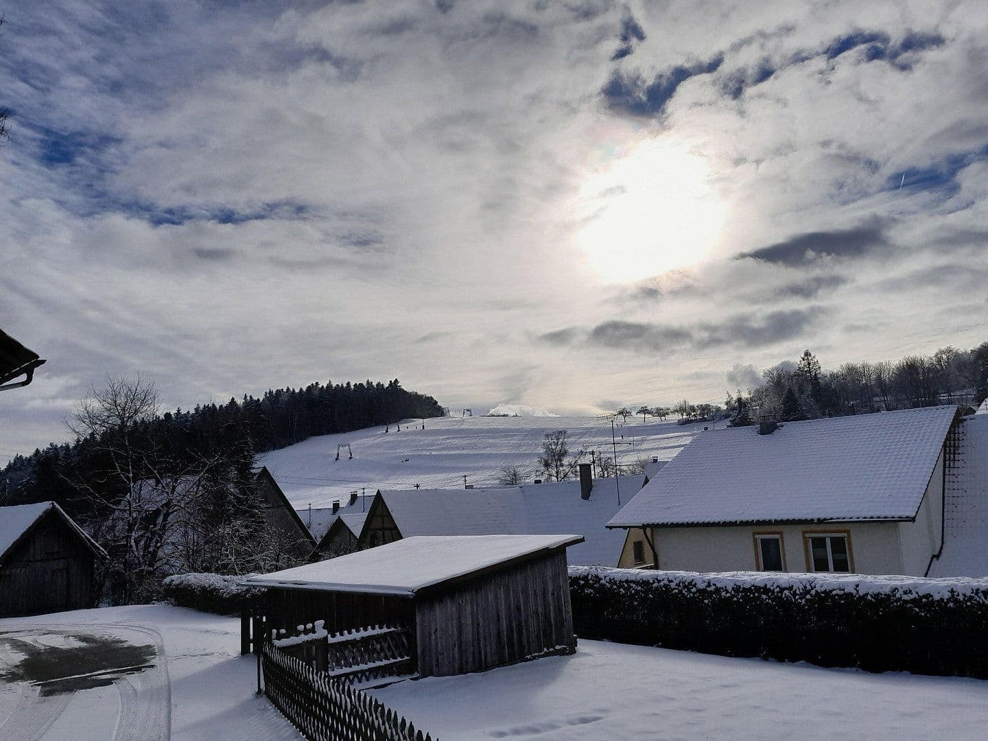 Prenájom bytu 3-izbový 104 m², Böttingen, Bádensko-Wurttembersko Prenájom bytu 3-izbový 104 m², Böttingen, Bádensko-Wurttembersko