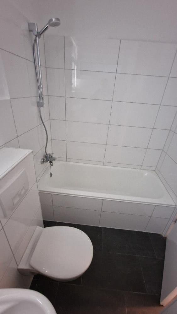 Prenájom bytu 1-izbový 40 m², Hohenstein 45, Wuppertal, Severné Porýnie - Westfálsko Prenájom bytu 1-izbový 40 m², Hohenstein 45, Wuppertal, Severné Porýnie - Westfálsko