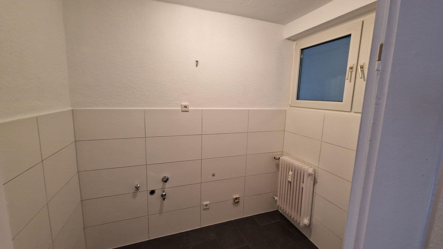 Prenájom bytu 1-izbový 40 m², Hohenstein 45, Wuppertal, Severné Porýnie - Westfálsko Prenájom bytu 1-izbový 40 m², Hohenstein 45, Wuppertal, Severné Porýnie - Westfálsko