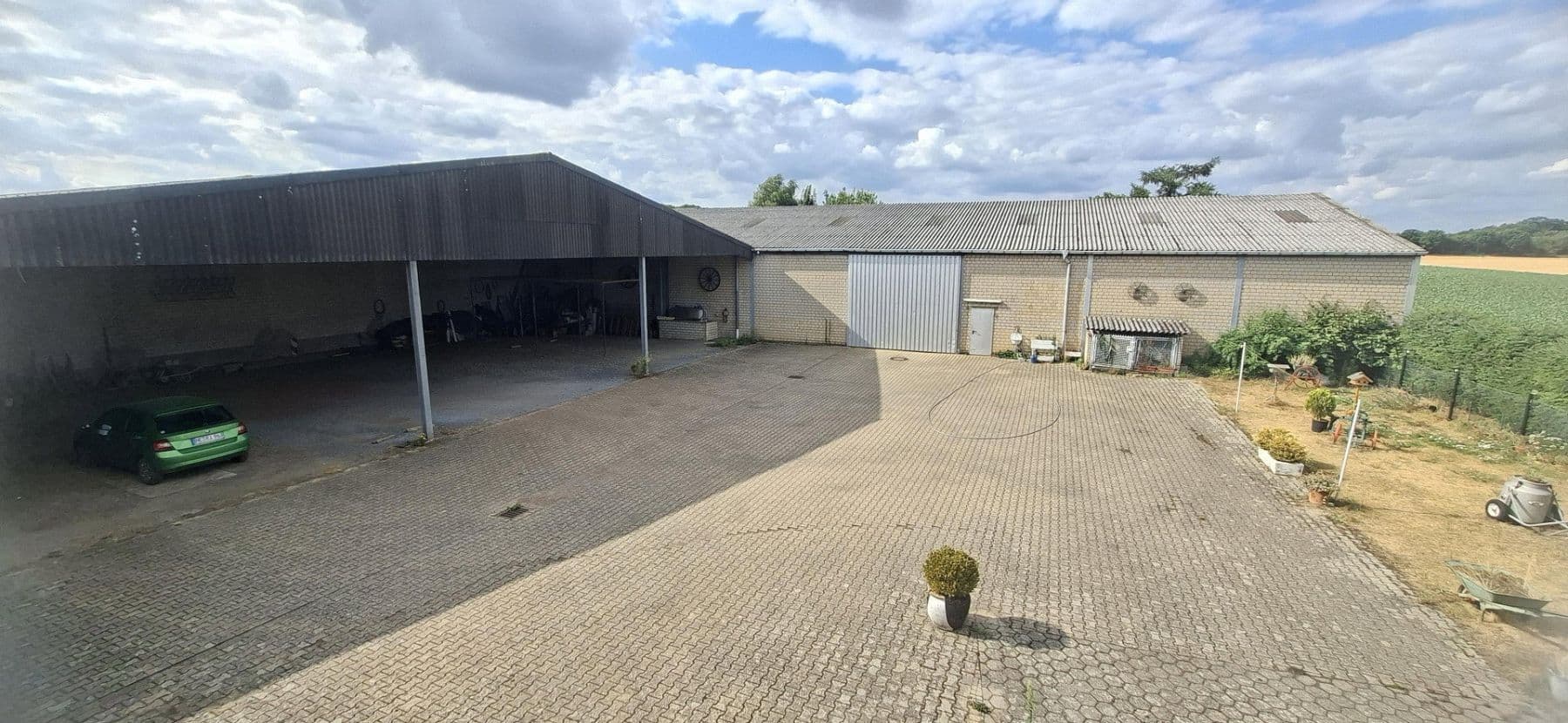Predaj domu 273 m², pozemok 3.958 m², Grevenbroich, Severné Porýnie - Westfálsko Predaj domu 273 m², pozemok 3.958 m², Grevenbroich, Severné Porýnie - Westfálsko