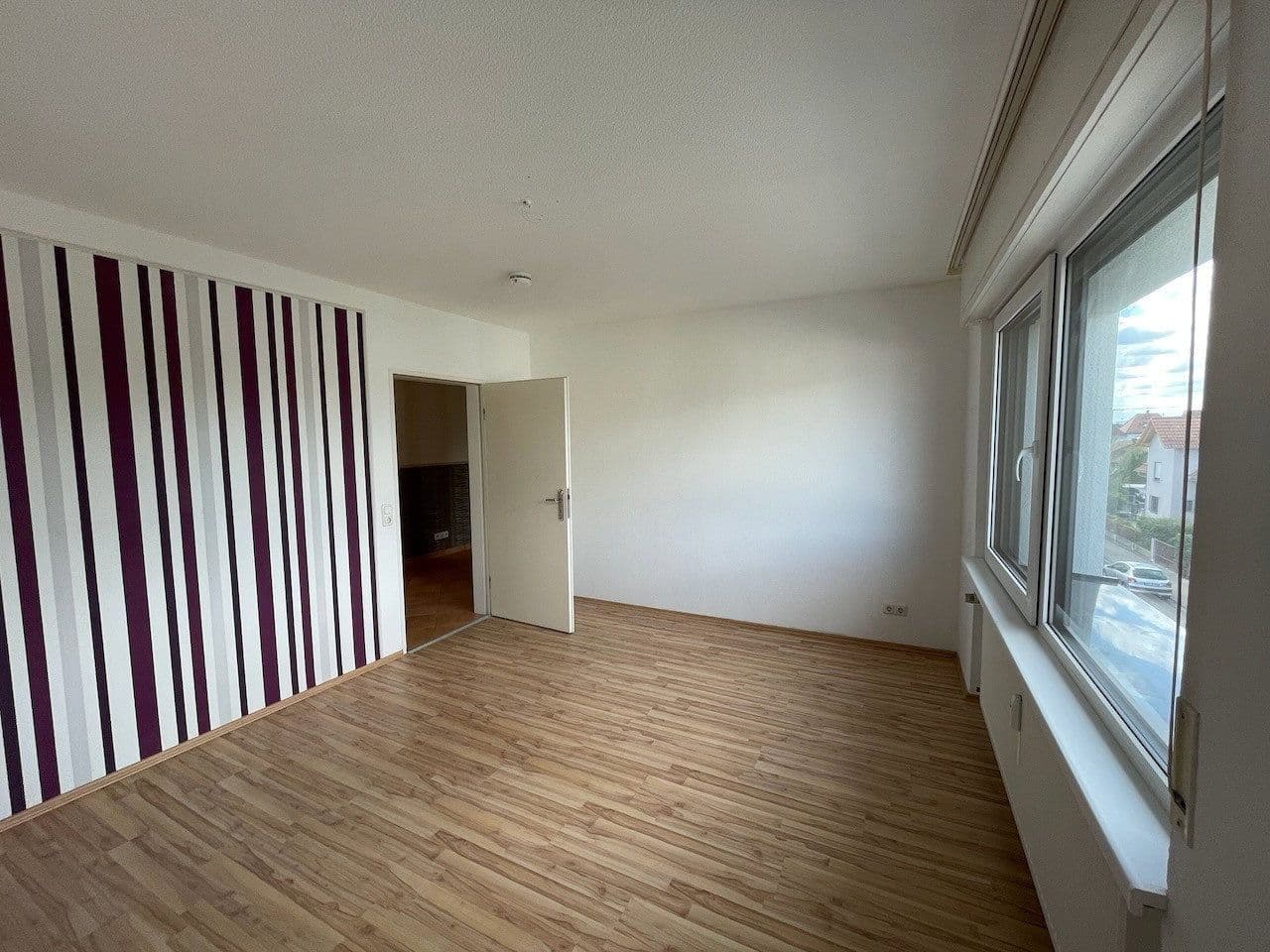 Prenájom bytu 3-izbový 80 m², Rodgau, Hesensko Prenájom bytu 3-izbový 80 m², Rodgau, Hesensko