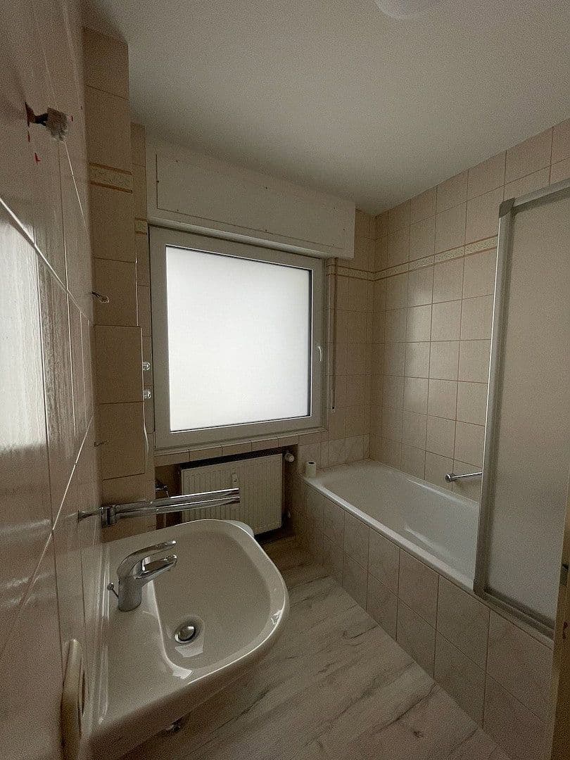 Prenájom bytu 3-izbový 80 m², Rodgau, Hesensko Prenájom bytu 3-izbový 80 m², Rodgau, Hesensko