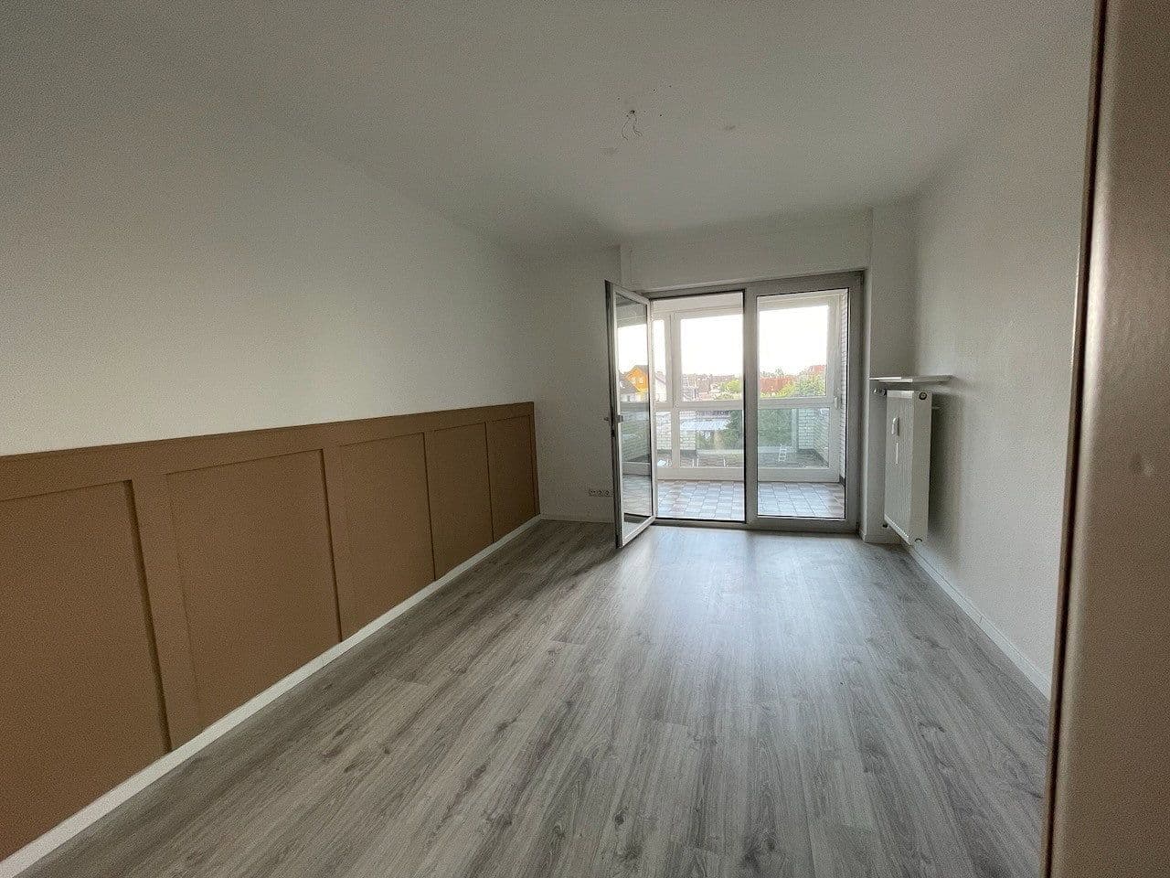 Prenájom bytu 3-izbový 80 m², Rodgau, Hesensko Prenájom bytu 3-izbový 80 m², Rodgau, Hesensko