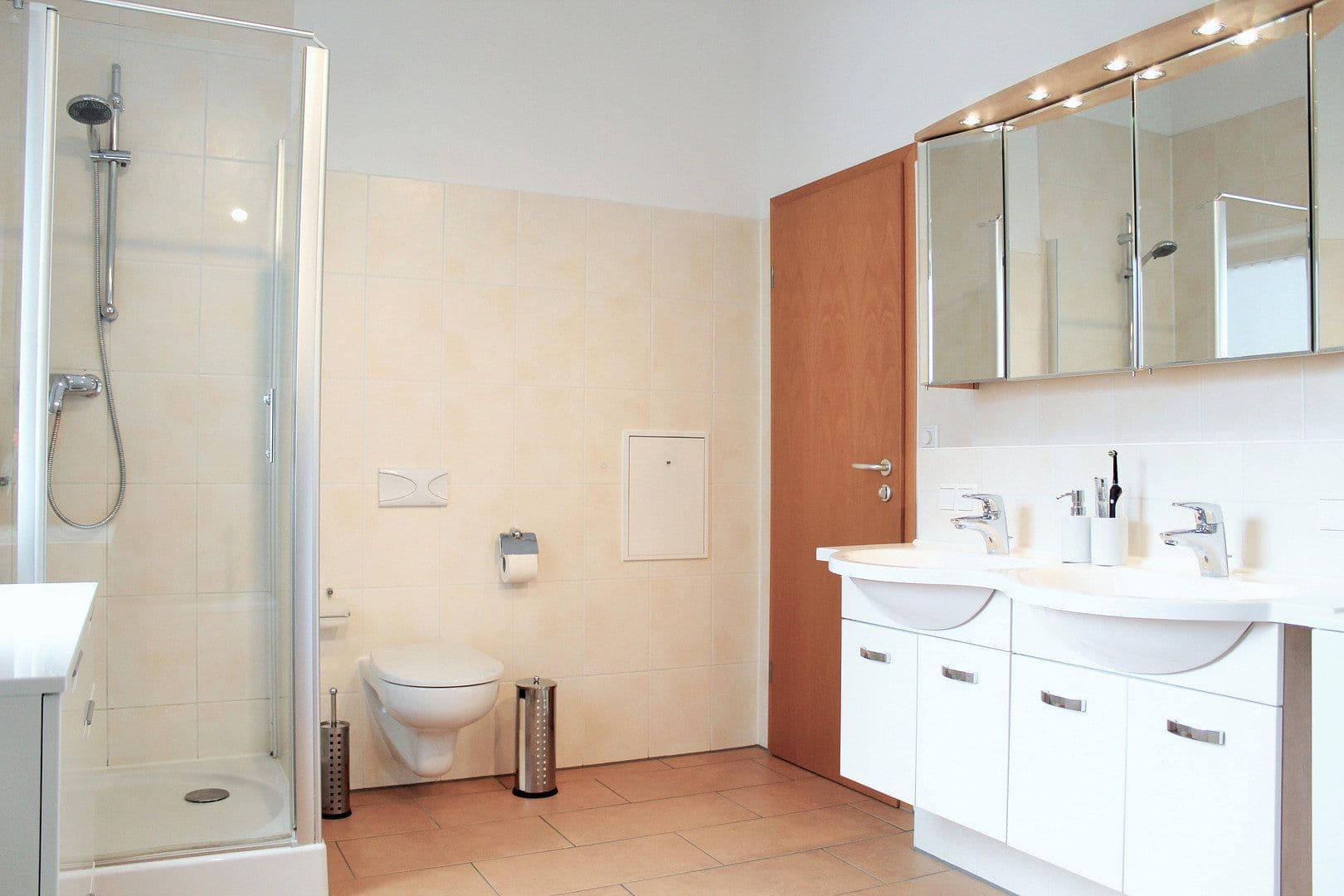 Predaj domu 120 m², pozemok 525 m², Schwäbisch Gmünd, Bádensko-Wurttembersko Predaj domu 120 m², pozemok 525 m², Schwäbisch Gmünd, Bádensko-Wurttembersko