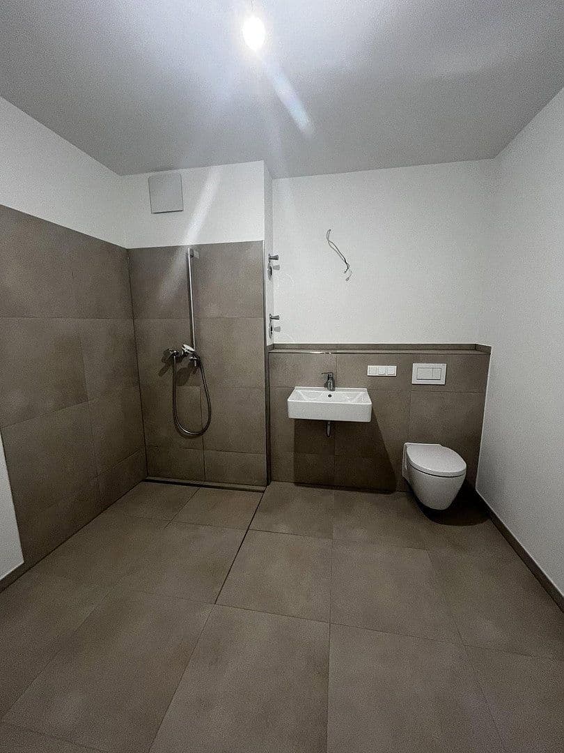 Prenájom bytu 3-izbový 87 m², Alte Str. 30, Frechen, Severné Porýnie - Westfálsko Prenájom bytu 3-izbový 87 m², Alte Str. 30, Frechen, Severné Porýnie - Westfálsko
