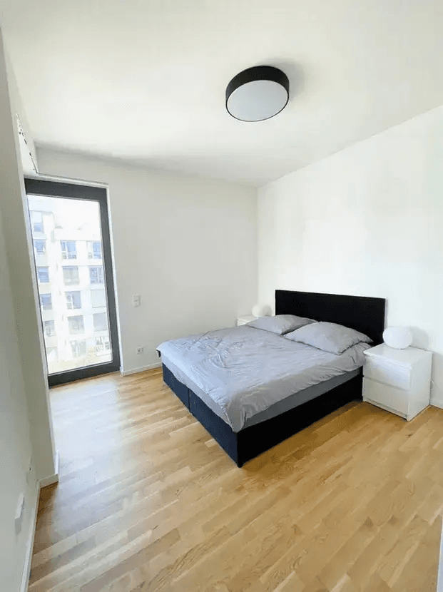 Prenájom bytu 2-izbový 55 m², Berlin, Berlín Prenájom bytu 2-izbový 55 m², Berlin, Berlín