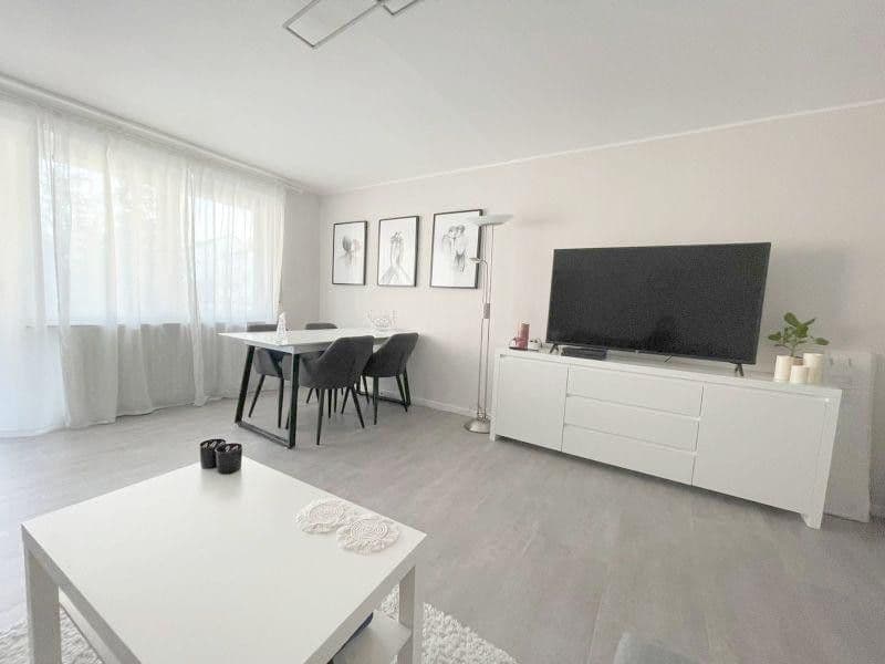 Prenájom bytu 2-izbový 62 m², Ludwigsburg, Bádensko-Wurttembersko Prenájom bytu 2-izbový 62 m², Ludwigsburg, Bádensko-Wurttembersko