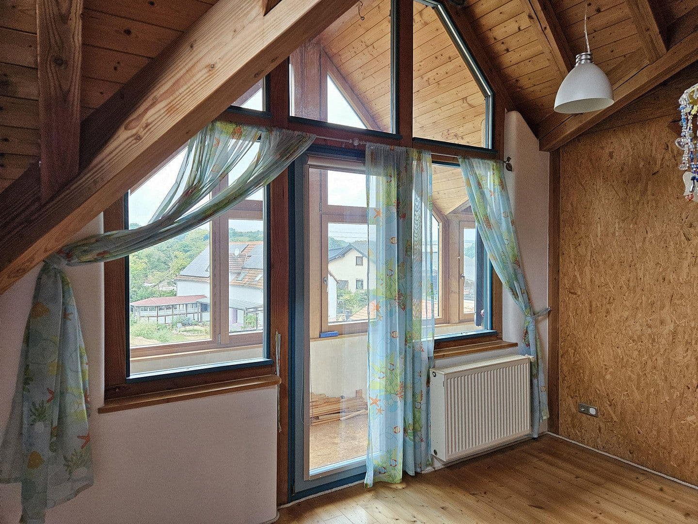 Predaj domu 264 m², pozemok 1.765 m², Niedermohr, Porýnie-Falcko Predaj domu 264 m², pozemok 1.765 m², Niedermohr, Porýnie-Falcko