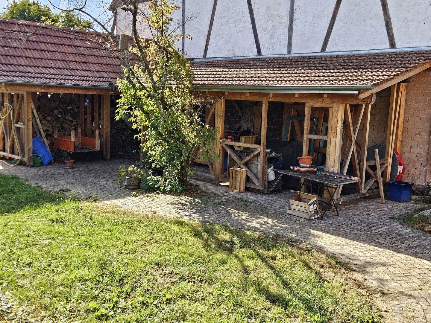 Predaj domu 264 m², pozemok 1.765 m², Niedermohr, Porýnie-Falcko Predaj domu 264 m², pozemok 1.765 m², Niedermohr, Porýnie-Falcko