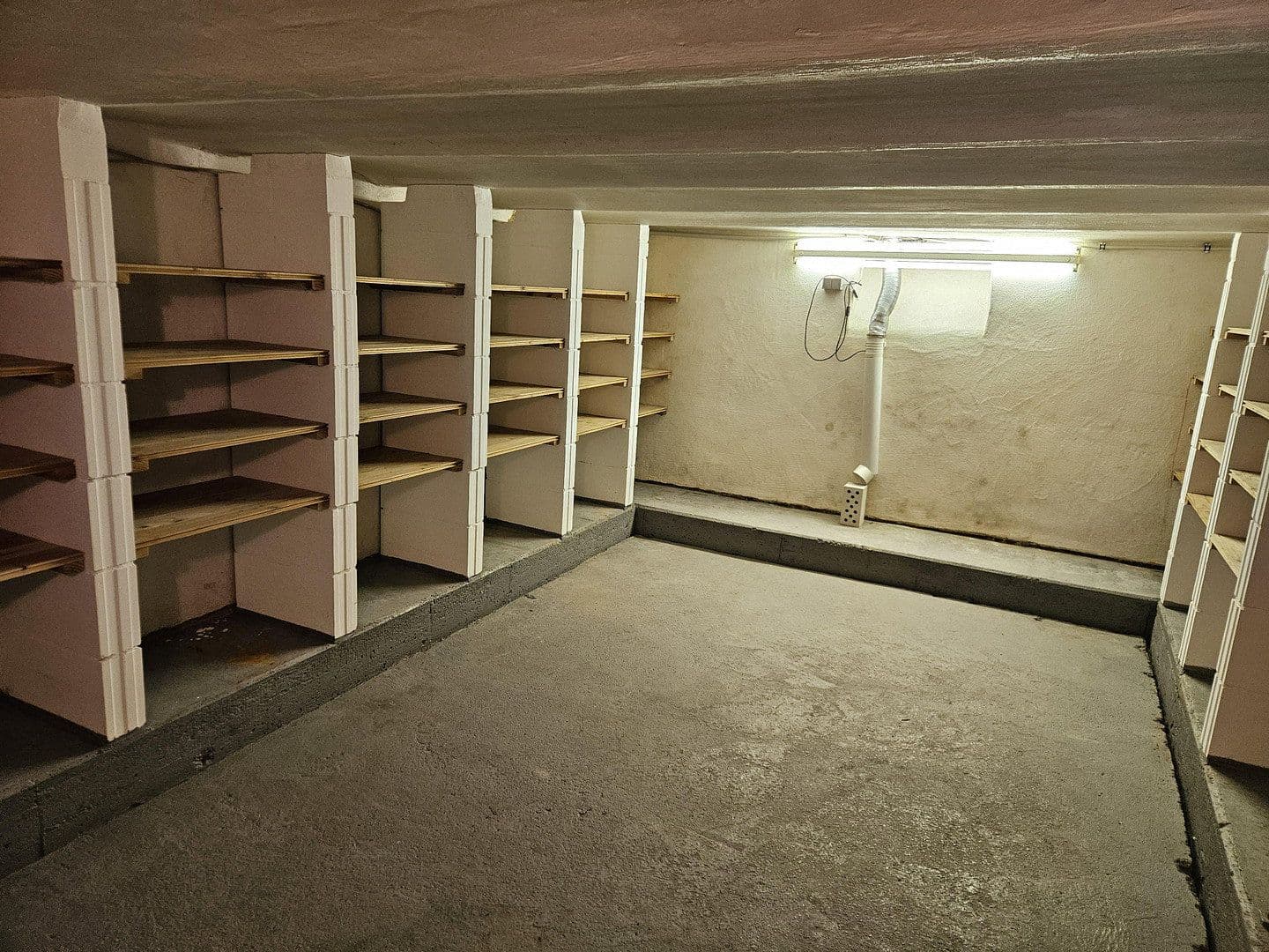 Predaj domu 264 m², pozemok 1.765 m², Niedermohr, Porýnie-Falcko Predaj domu 264 m², pozemok 1.765 m², Niedermohr, Porýnie-Falcko