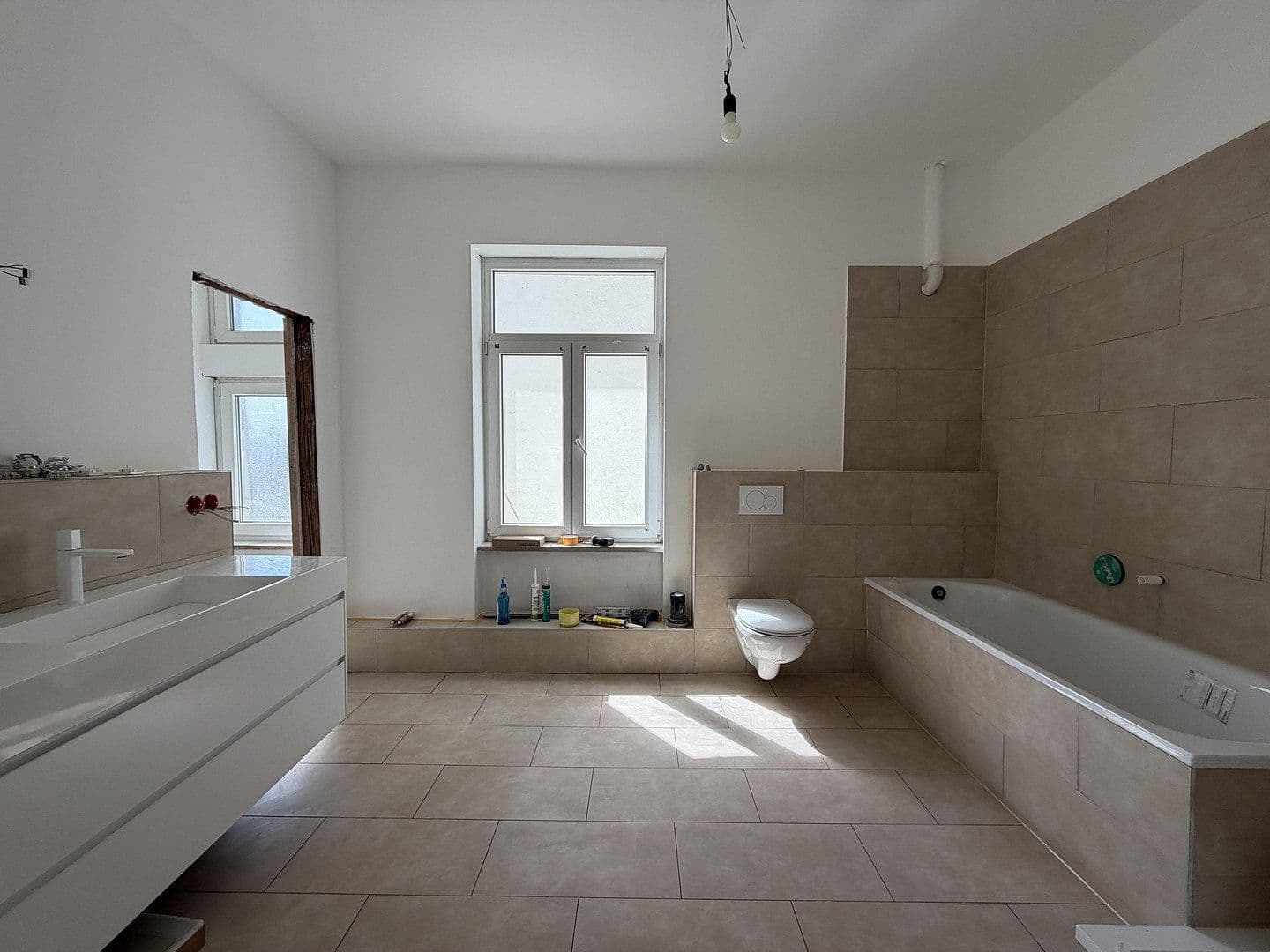 Prenájom bytu 3-izbový 98 m², Eckenheimer Landstraße 103, Frankfurt am Main, Hesensko Prenájom bytu 3-izbový 98 m², Eckenheimer Landstraße 103, Frankfurt am Main, Hesensko