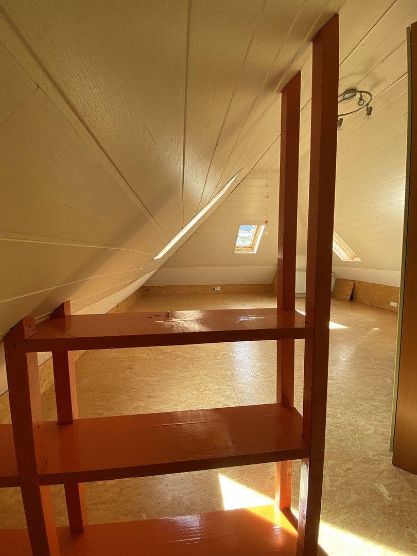 Predaj domu 140 m², pozemok 590 m², Cleebronn, Bádensko-Wurttembersko Predaj domu 140 m², pozemok 590 m², Cleebronn, Bádensko-Wurttembersko