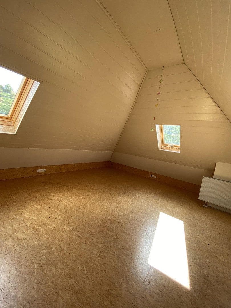Predaj domu 140 m², pozemok 590 m², Cleebronn, Bádensko-Wurttembersko Predaj domu 140 m², pozemok 590 m², Cleebronn, Bádensko-Wurttembersko