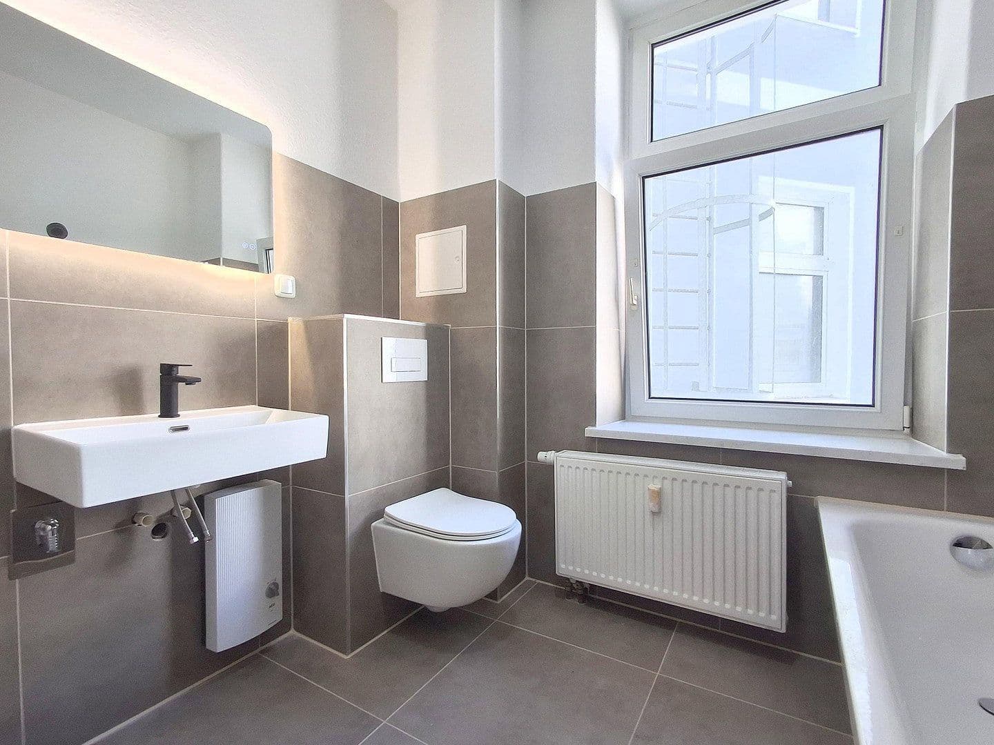 Prenájom bytu 2-izbový 52 m², Helmstedter Straße 18, Magdeburg, Sasko-Anhaltsko Prenájom bytu 2-izbový 52 m², Helmstedter Straße 18, Magdeburg, Sasko-Anhaltsko
