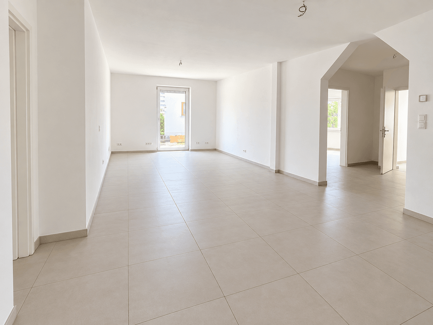 Prenájom bytu 3-izbový 94 m², Ernst- Sachs- str. 67, Schweinfurt, Bavorsko Prenájom bytu 3-izbový 94 m², Ernst- Sachs- str. 67, Schweinfurt, Bavorsko