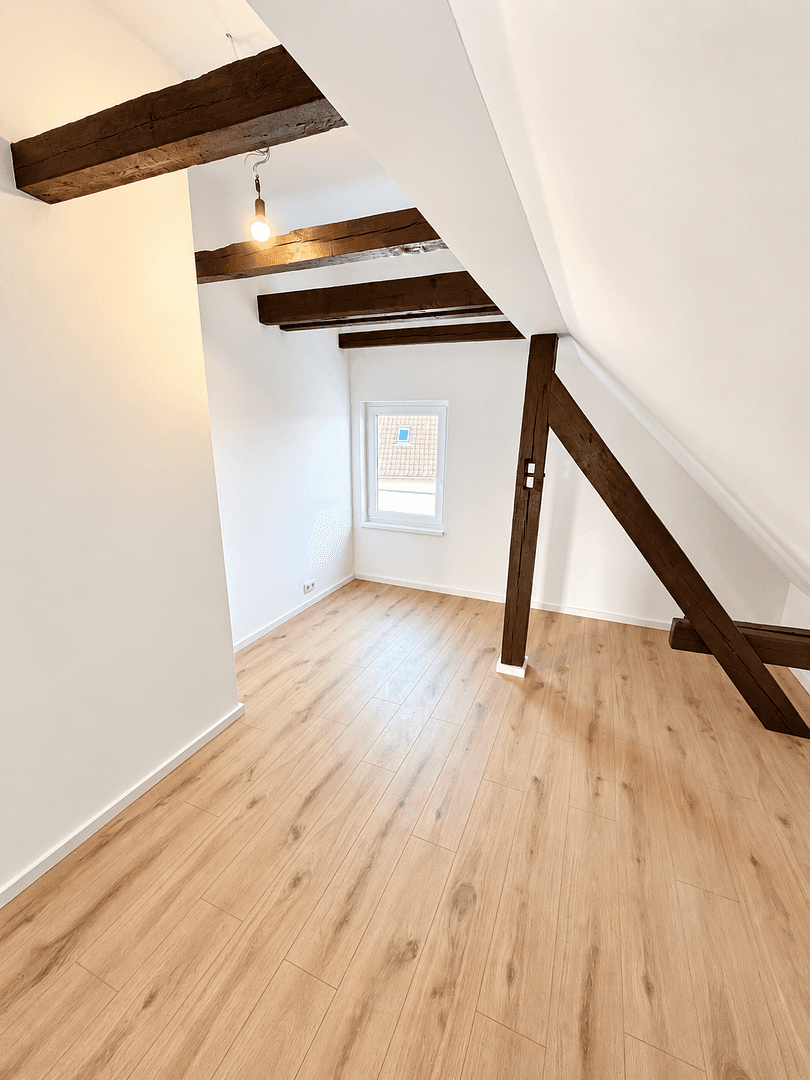 Prenájom bytu 3-izbový 52 m², Erlangen, Bavorsko Prenájom bytu 3-izbový 52 m², Erlangen, Bavorsko