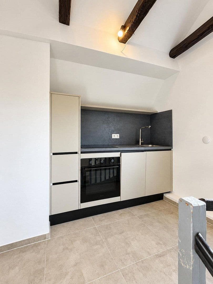 Prenájom bytu 3-izbový 52 m², Erlangen, Bavorsko Prenájom bytu 3-izbový 52 m², Erlangen, Bavorsko