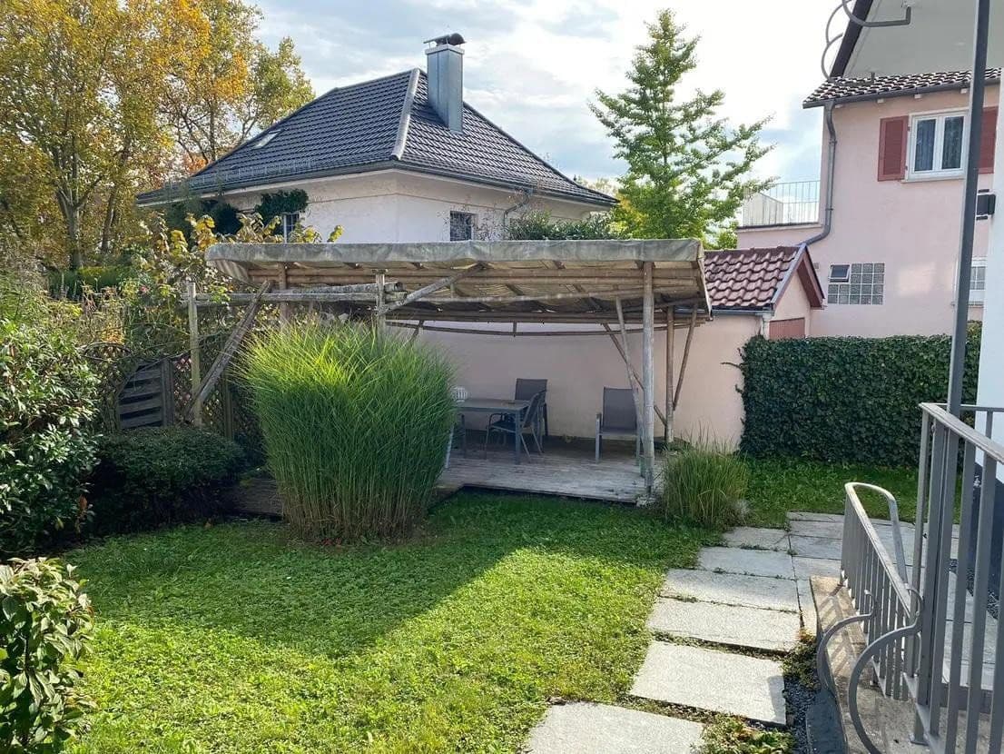 Prenájom bytu 4-izbový 100 m², Öchslinstraße 22, Göppingen, Bádensko-Wurttembersko Prenájom bytu 4-izbový 100 m², Öchslinstraße 22, Göppingen, Bádensko-Wurttembersko
