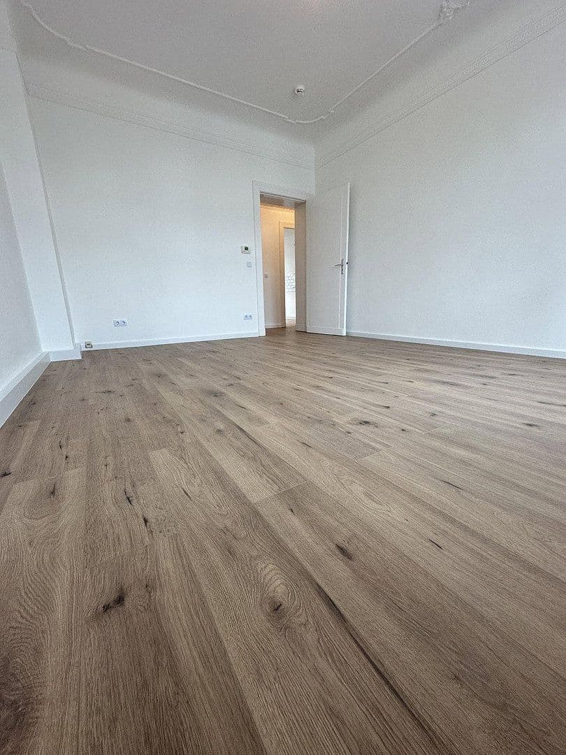 Prenájom bytu 2-izbový 65 m², Kurstraße 10, Berlin Spandau, Berlín Prenájom bytu 2-izbový 65 m², Kurstraße 10, Berlin Spandau, Berlín