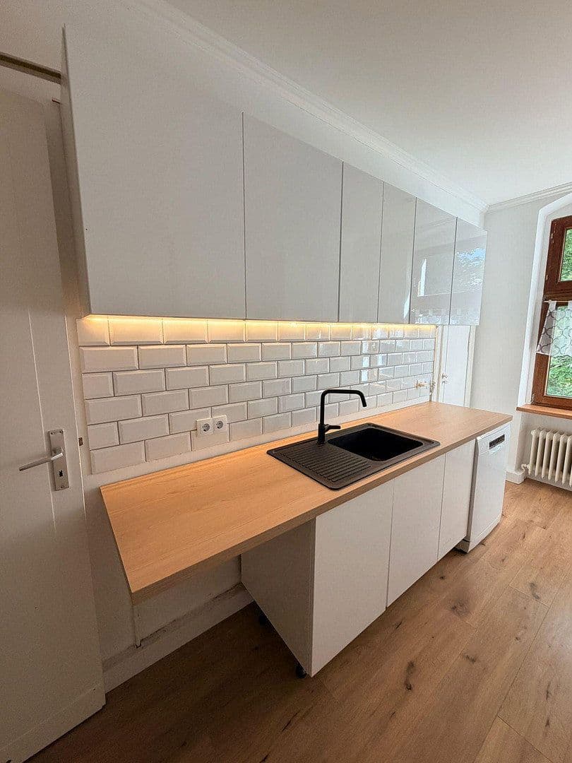 Prenájom bytu 2-izbový 65 m², Kurstraße 10, Berlin Spandau, Berlín Prenájom bytu 2-izbový 65 m², Kurstraße 10, Berlin Spandau, Berlín