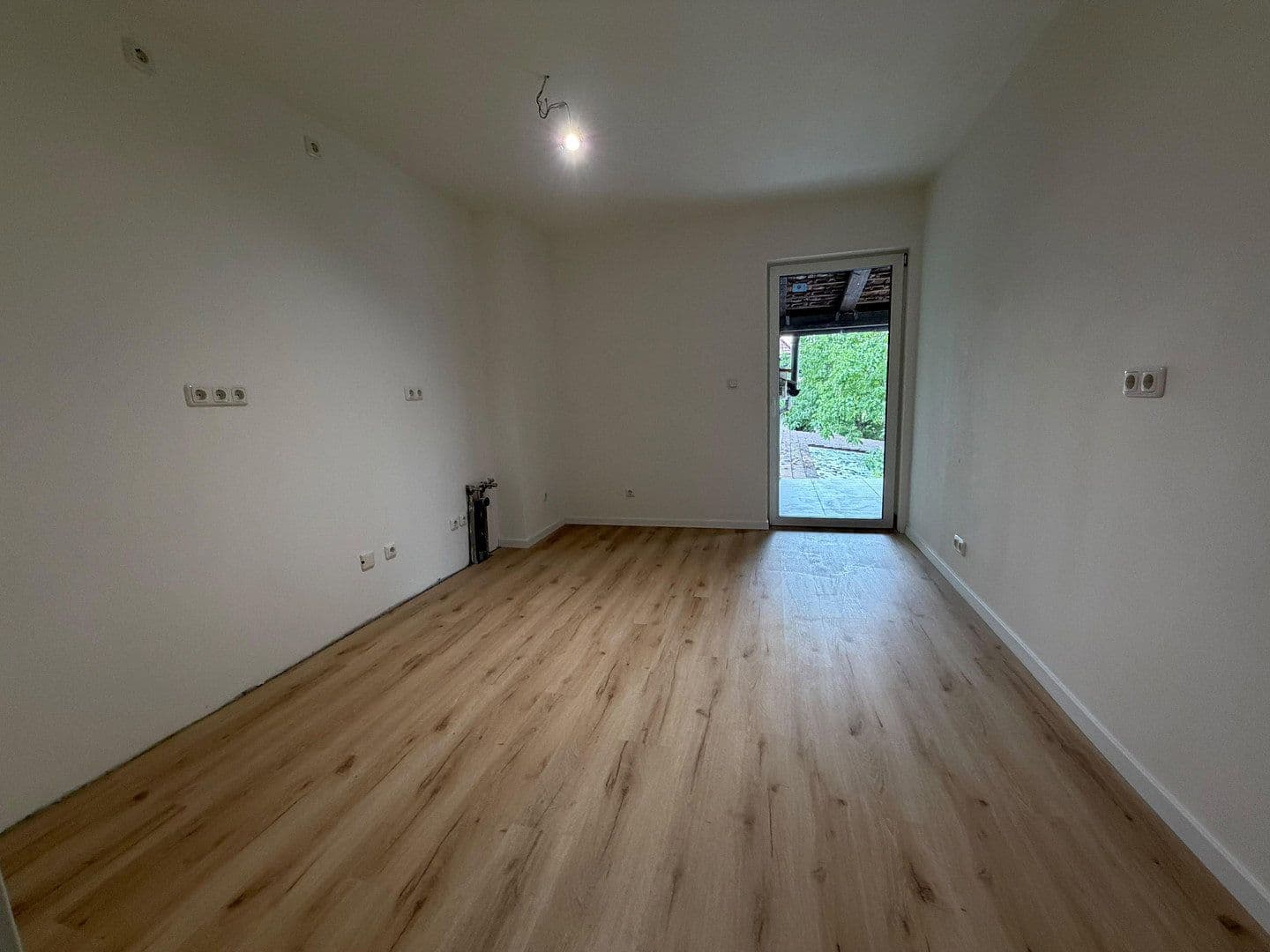 Prenájom bytu 4-izbový 115 m², Schweinfurt, Bavorsko Prenájom bytu 4-izbový 115 m², Schweinfurt, Bavorsko
