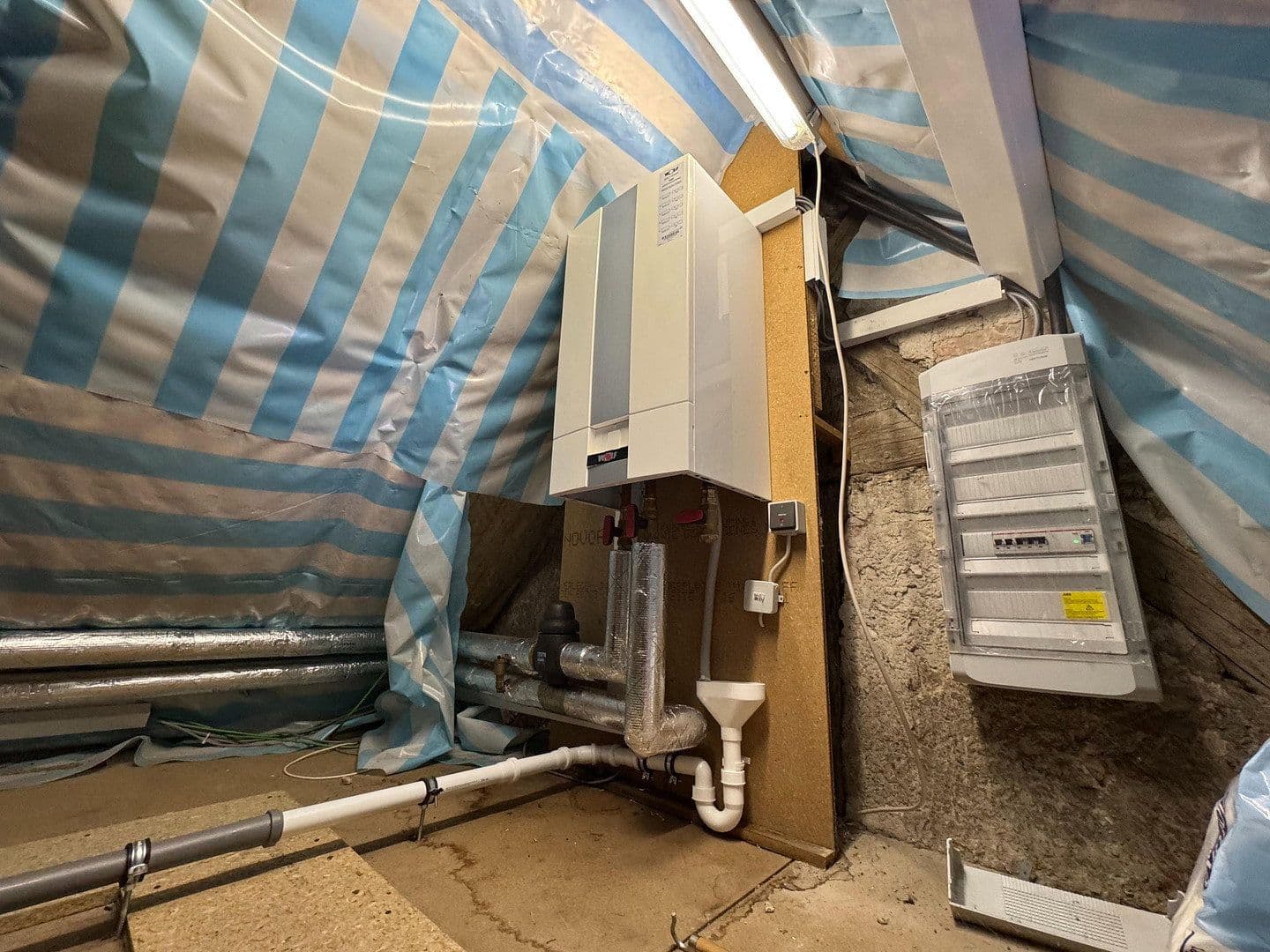 Predaj domu 164 m², pozemok 397 m², Ehingen (Donau), Bádensko-Wurttembersko Predaj domu 164 m², pozemok 397 m², Ehingen (Donau), Bádensko-Wurttembersko