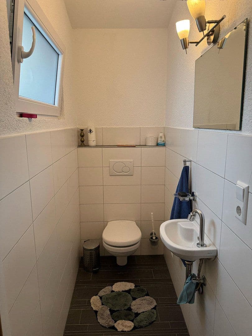Predaj domu 164 m², pozemok 397 m², Ehingen (Donau), Bádensko-Wurttembersko Predaj domu 164 m², pozemok 397 m², Ehingen (Donau), Bádensko-Wurttembersko