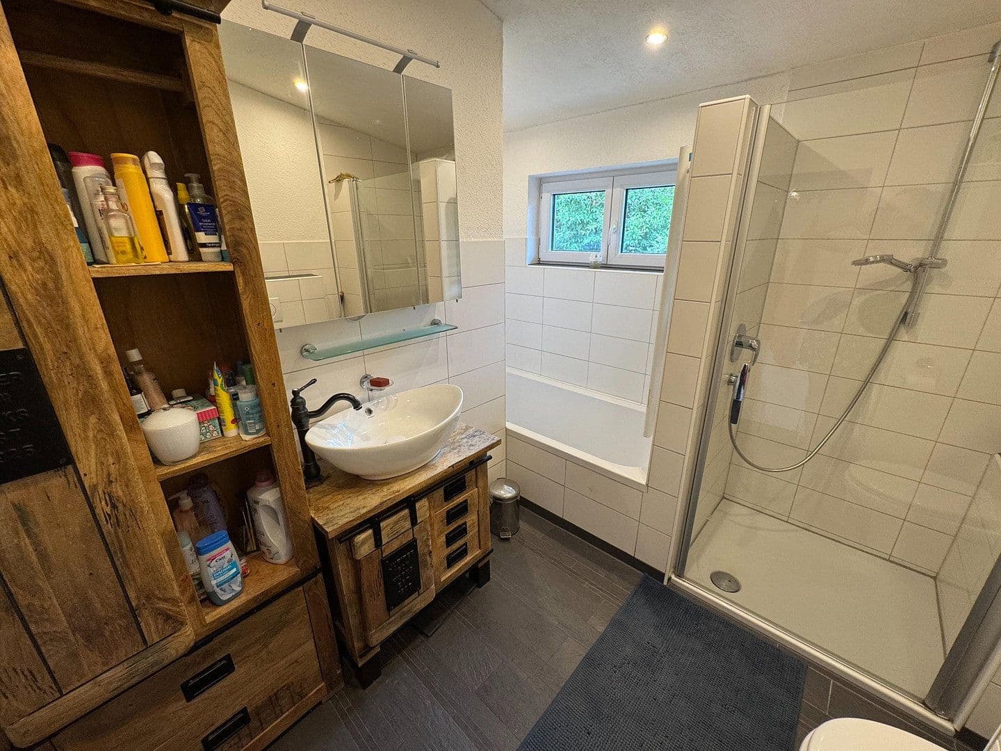Predaj domu 164 m², pozemok 397 m², Ehingen (Donau), Bádensko-Wurttembersko Predaj domu 164 m², pozemok 397 m², Ehingen (Donau), Bádensko-Wurttembersko