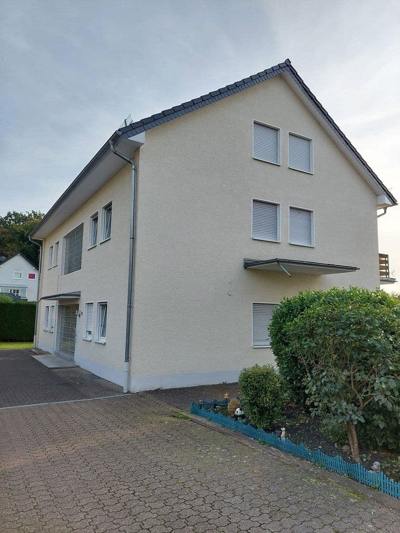 Prenájom bytu 2-izbový 60 m², Neichener Str. 20, Overath, Severné Porýnie - Westfálsko Prenájom bytu 2-izbový 60 m², Neichener Str. 20, Overath, Severné Porýnie - Westfálsko