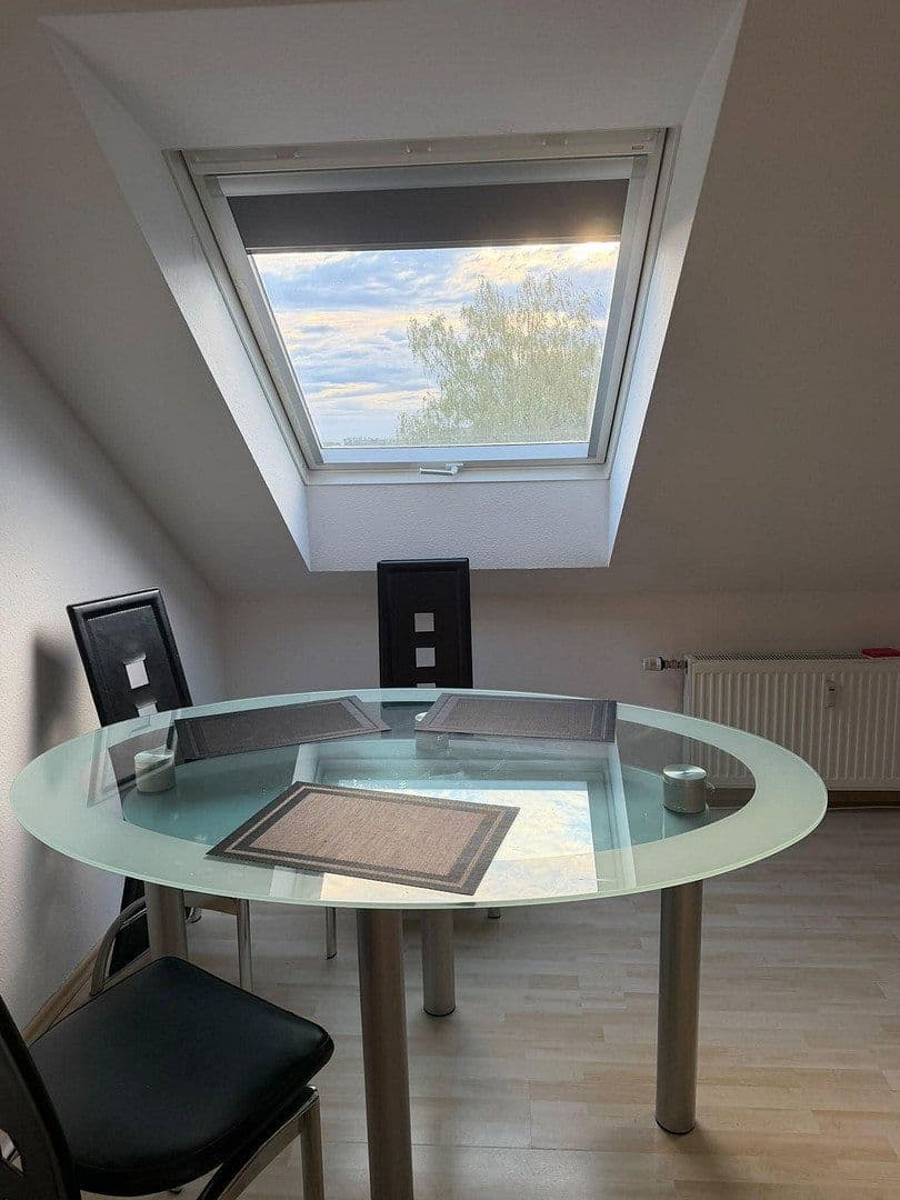 Prenájom bytu 2-izbový 60 m², Neichener Str. 20, Overath, Severné Porýnie - Westfálsko Prenájom bytu 2-izbový 60 m², Neichener Str. 20, Overath, Severné Porýnie - Westfálsko