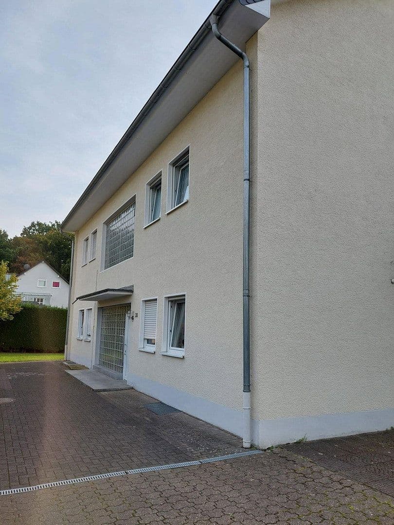 Prenájom bytu 2-izbový 60 m², Neichener Str. 20, Overath, Severné Porýnie - Westfálsko Prenájom bytu 2-izbový 60 m², Neichener Str. 20, Overath, Severné Porýnie - Westfálsko