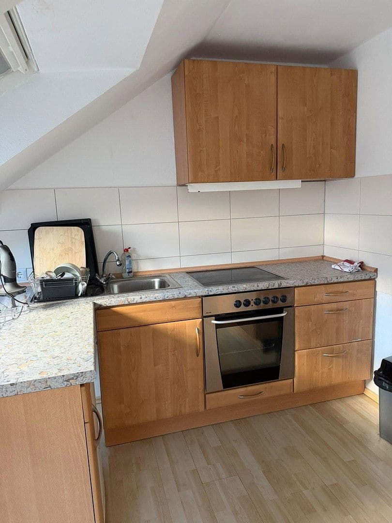 Prenájom bytu 2-izbový 60 m², Neichener Str. 20, Overath, Severné Porýnie - Westfálsko Prenájom bytu 2-izbový 60 m², Neichener Str. 20, Overath, Severné Porýnie - Westfálsko