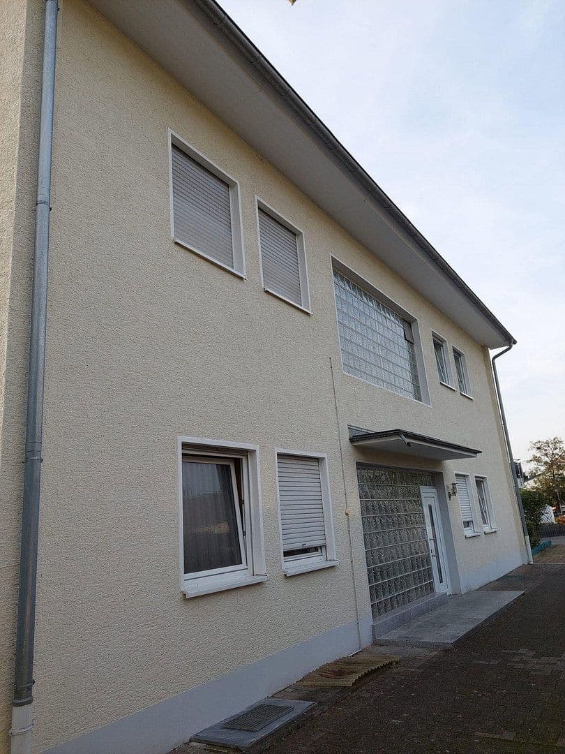Prenájom bytu 2-izbový 60 m², Neichener Str. 20, Overath, Severné Porýnie - Westfálsko Prenájom bytu 2-izbový 60 m², Neichener Str. 20, Overath, Severné Porýnie - Westfálsko