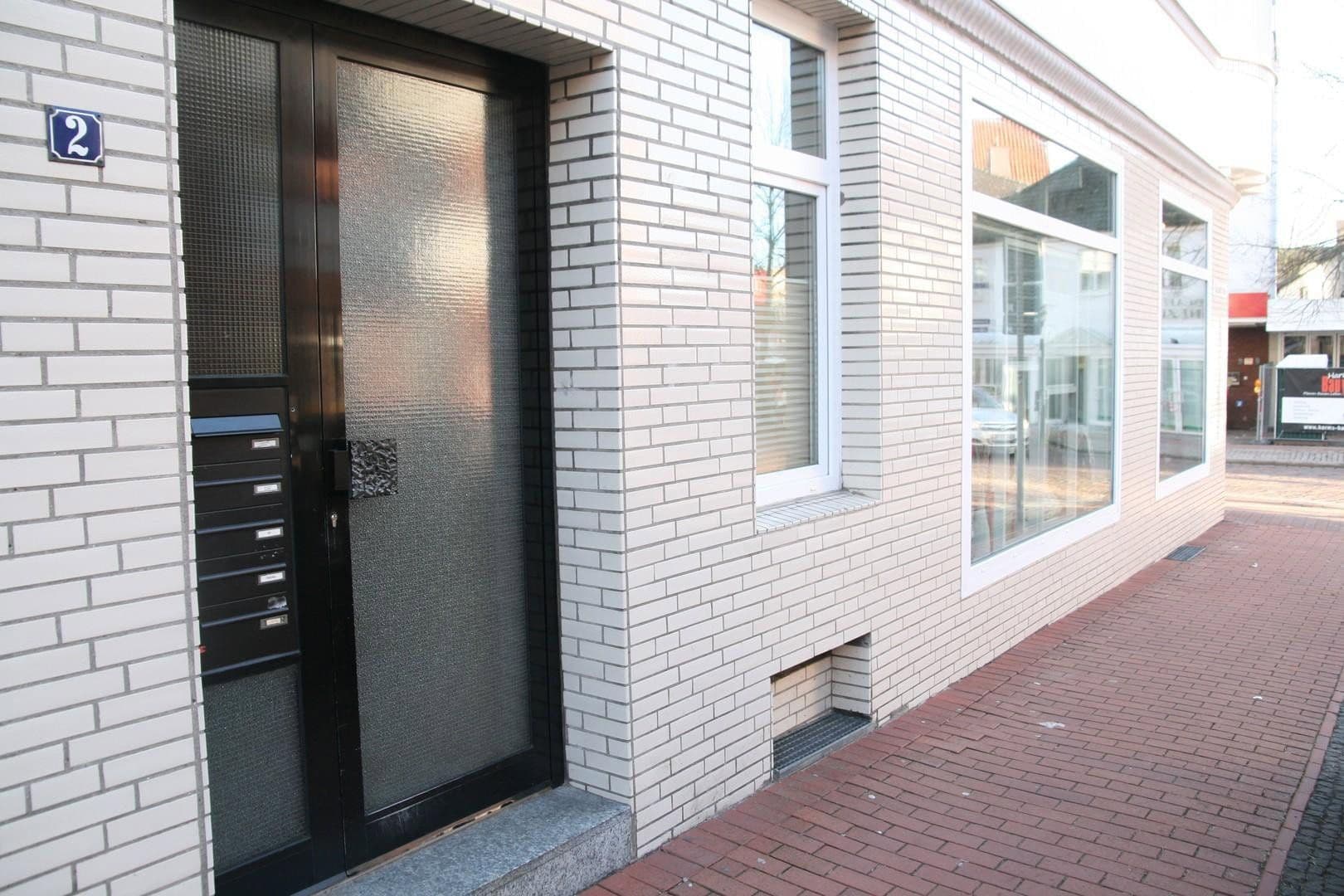 Prenájom bytu 3-izbový 70 m², Bahnhofstr. 2, Bad Schwartau, Šlezvicko-Holštajnsko Prenájom bytu 3-izbový 70 m², Bahnhofstr. 2, Bad Schwartau, Šlezvicko-Holštajnsko
