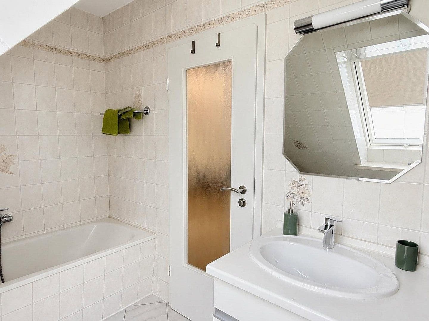 Predaj domu 125 m², pozemok 348 m², Berlin, Berlín Predaj domu 125 m², pozemok 348 m², Berlin, Berlín