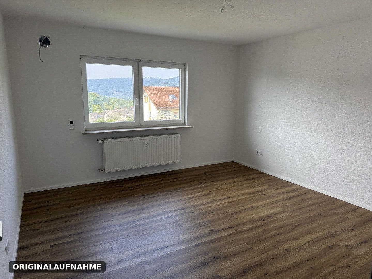 Prenájom bytu 4-izbový 100 m², Neckargemünd, Bádensko-Wurttembersko Prenájom bytu 4-izbový 100 m², Neckargemünd, Bádensko-Wurttembersko