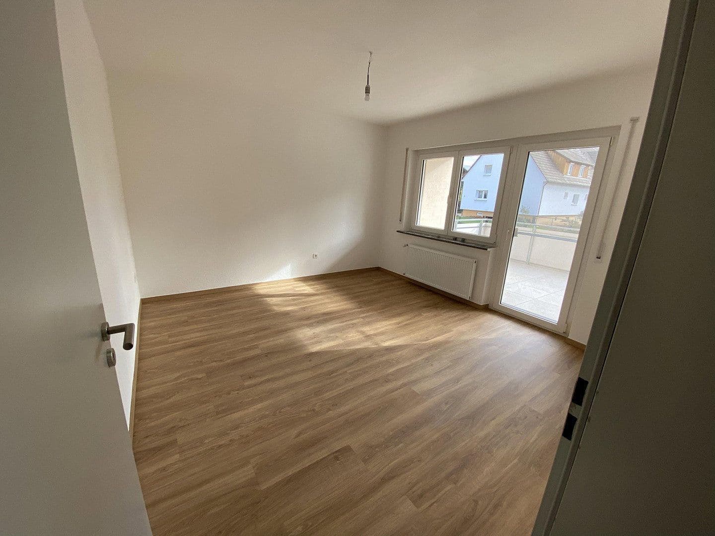 Prenájom bytu 3-izbový 87 m², Hohberg, Bádensko-Wurttembersko Prenájom bytu 3-izbový 87 m², Hohberg, Bádensko-Wurttembersko