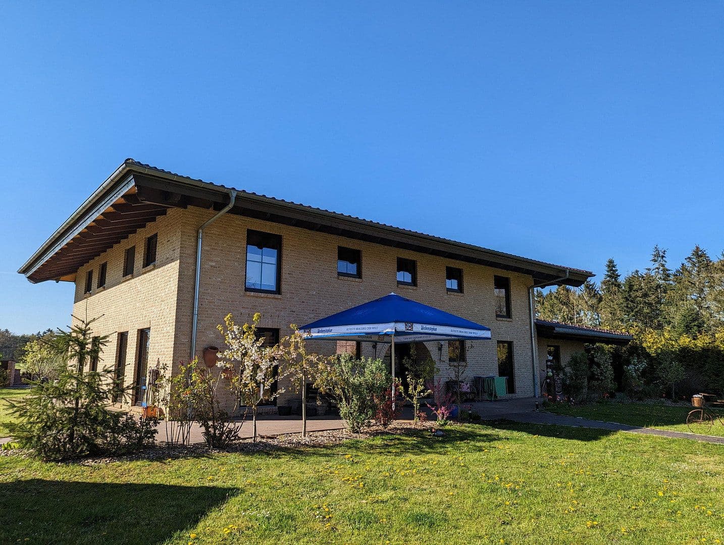 Predaj domu 350 m², pozemok 7.500 m², Moorweg 12, Otter, Dolné Sasko Predaj domu 350 m², pozemok 7.500 m², Moorweg 12, Otter, Dolné Sasko