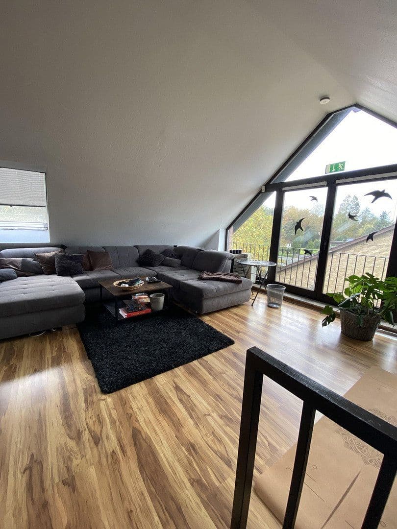 Prenájom bytu 2-izbový 70 m², Ratingen, Severné Porýnie - Westfálsko Prenájom bytu 2-izbový 70 m², Ratingen, Severné Porýnie - Westfálsko