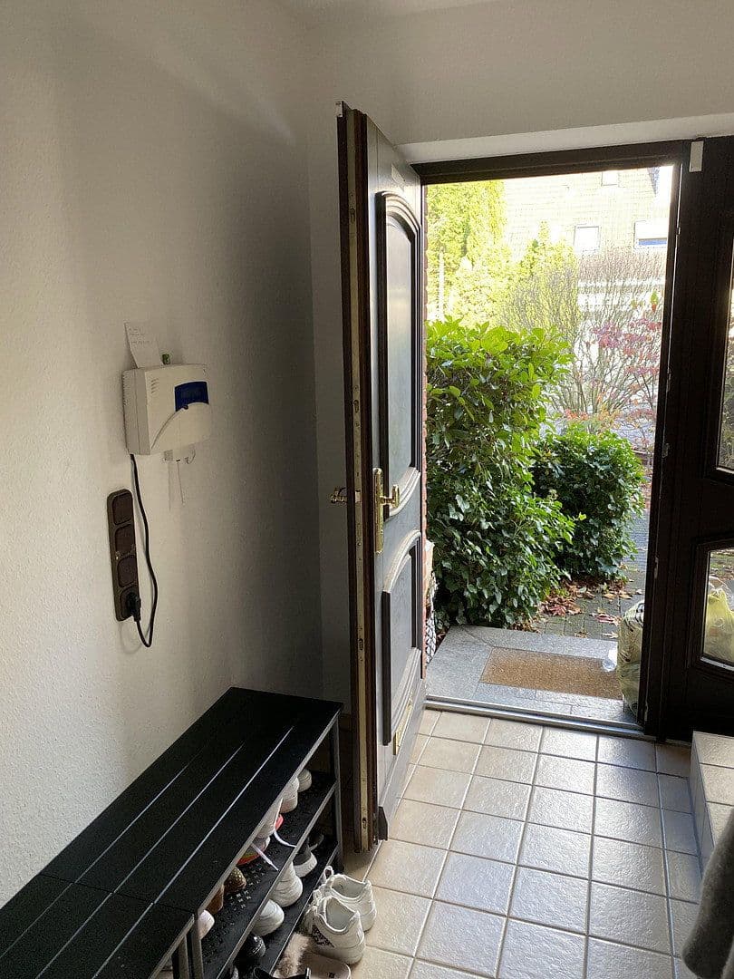 Prenájom bytu 2-izbový 70 m², Ratingen, Severné Porýnie - Westfálsko Prenájom bytu 2-izbový 70 m², Ratingen, Severné Porýnie - Westfálsko