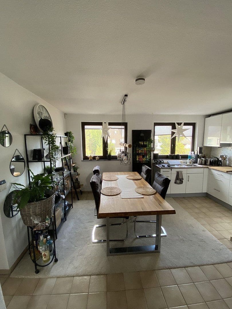 Prenájom bytu 2-izbový 70 m², Ratingen, Severné Porýnie - Westfálsko Prenájom bytu 2-izbový 70 m², Ratingen, Severné Porýnie - Westfálsko