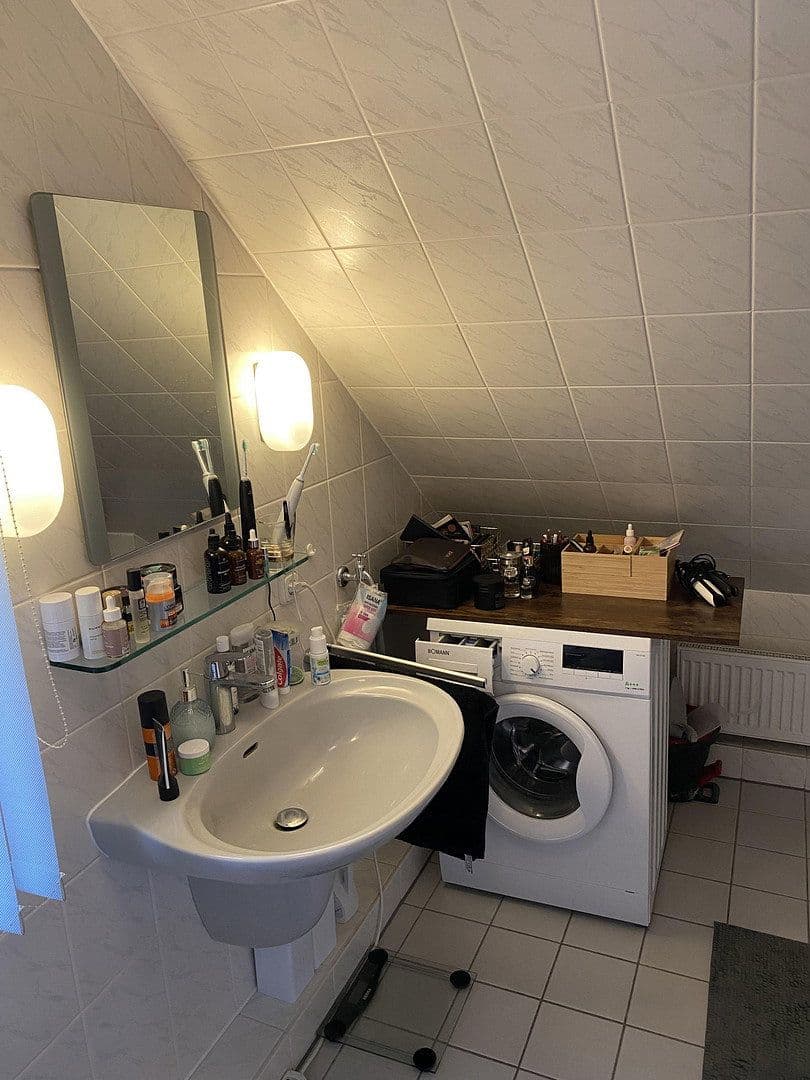 Prenájom bytu 2-izbový 70 m², Ratingen, Severné Porýnie - Westfálsko Prenájom bytu 2-izbový 70 m², Ratingen, Severné Porýnie - Westfálsko
