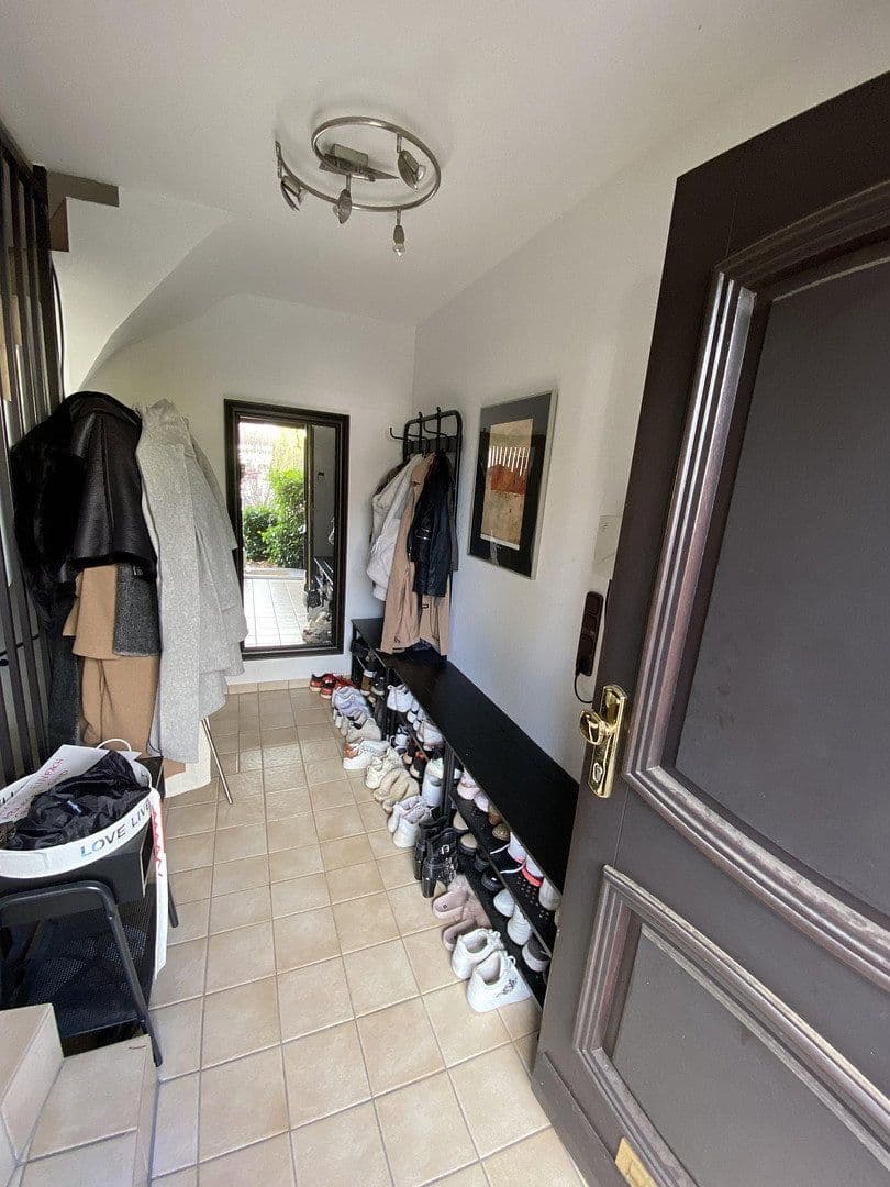 Prenájom bytu 2-izbový 70 m², Ratingen, Severné Porýnie - Westfálsko Prenájom bytu 2-izbový 70 m², Ratingen, Severné Porýnie - Westfálsko