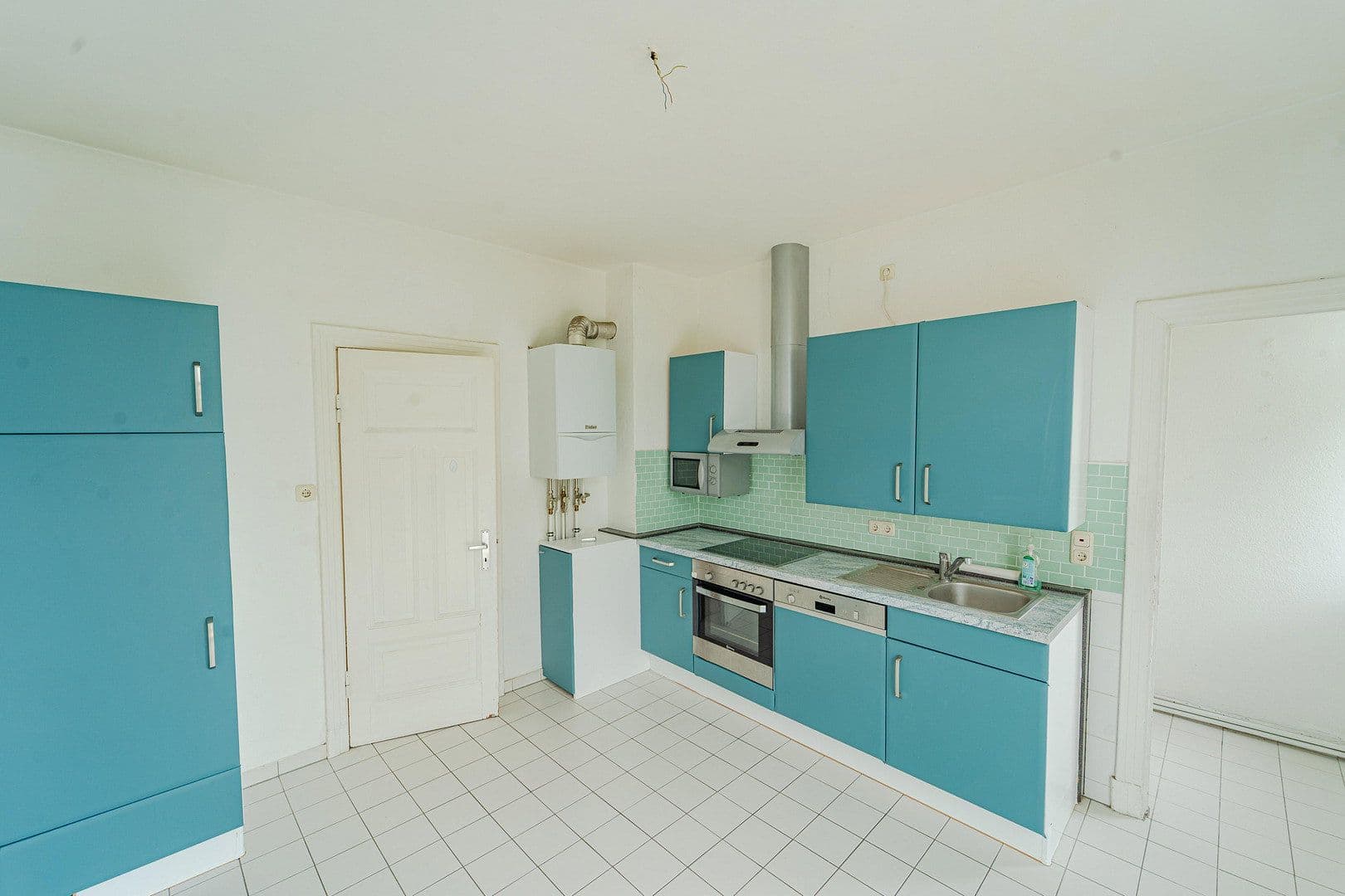 Predaj domu 266 m², pozemok 1.404 m², Schwartauer Allee 121, , Schwartauer Allee 121a, Lübeck, Šlezvicko-Holštajnsko Predaj domu 266 m², pozemok 1.404 m², Schwartauer Allee 121, , Schwartauer Allee 121a, Lübeck, Šlezvicko-Holštajnsko