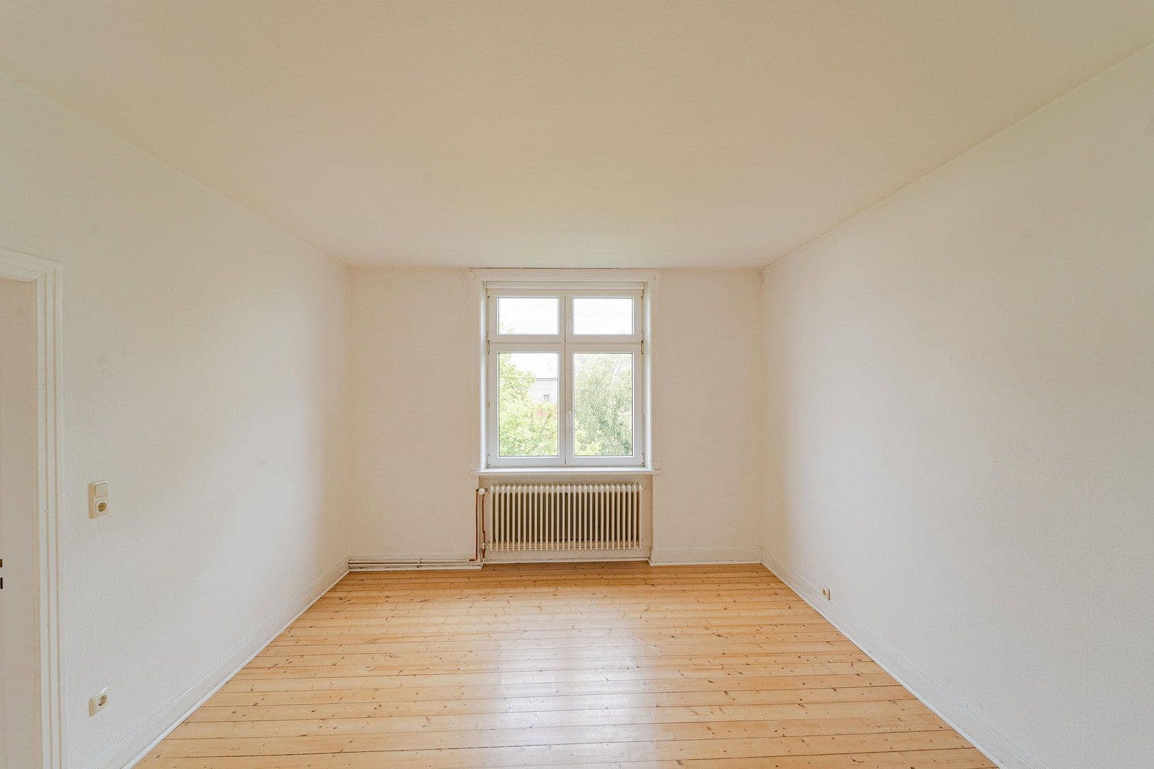 Predaj domu 266 m², pozemok 1.404 m², Schwartauer Allee 121, , Schwartauer Allee 121a, Lübeck, Šlezvicko-Holštajnsko Predaj domu 266 m², pozemok 1.404 m², Schwartauer Allee 121, , Schwartauer Allee 121a, Lübeck, Šlezvicko-Holštajnsko