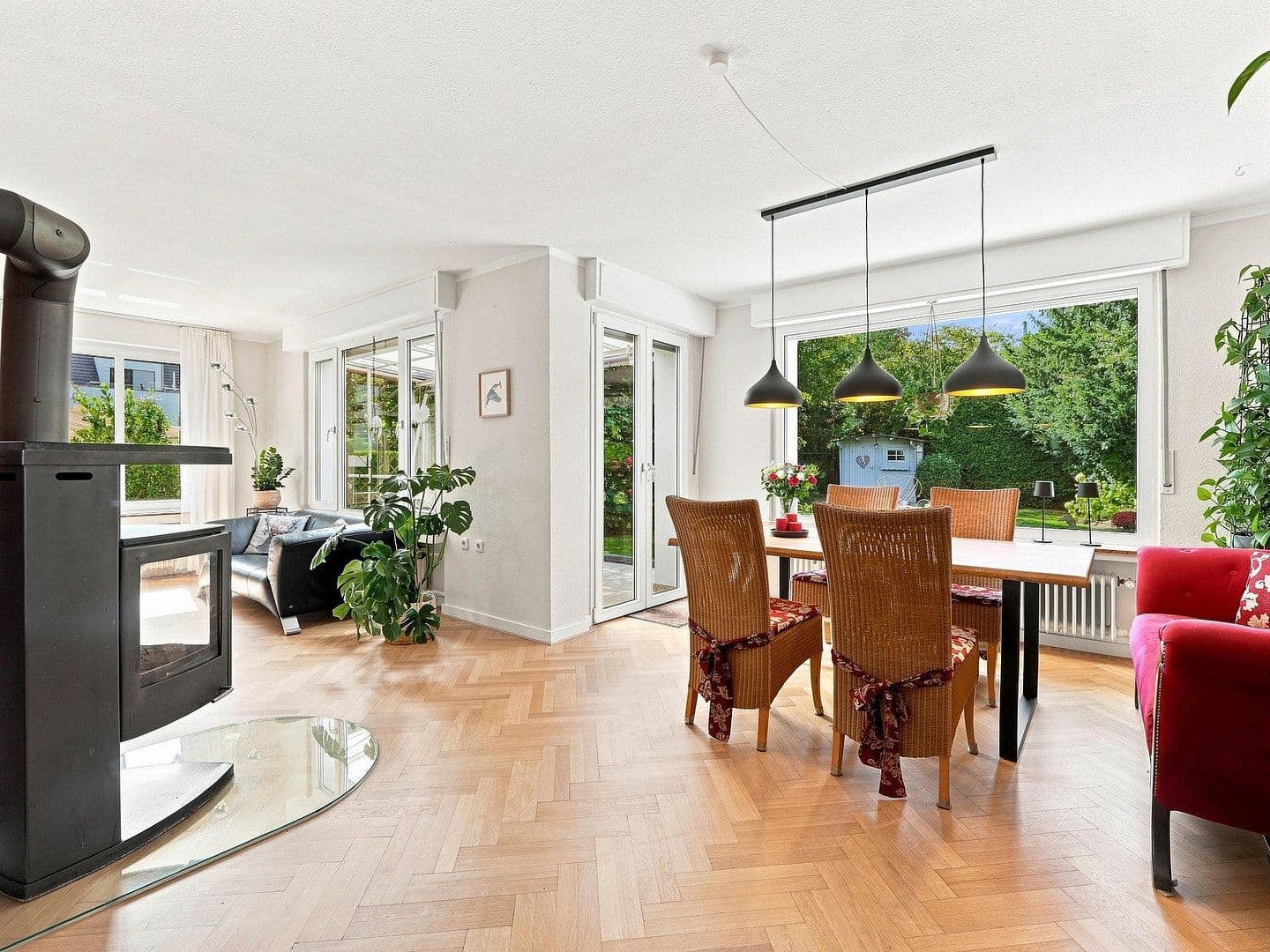 Predaj domu 191 m², pozemok 720 m², Leverkusen, Severné Porýnie - Westfálsko Predaj domu 191 m², pozemok 720 m², Leverkusen, Severné Porýnie - Westfálsko