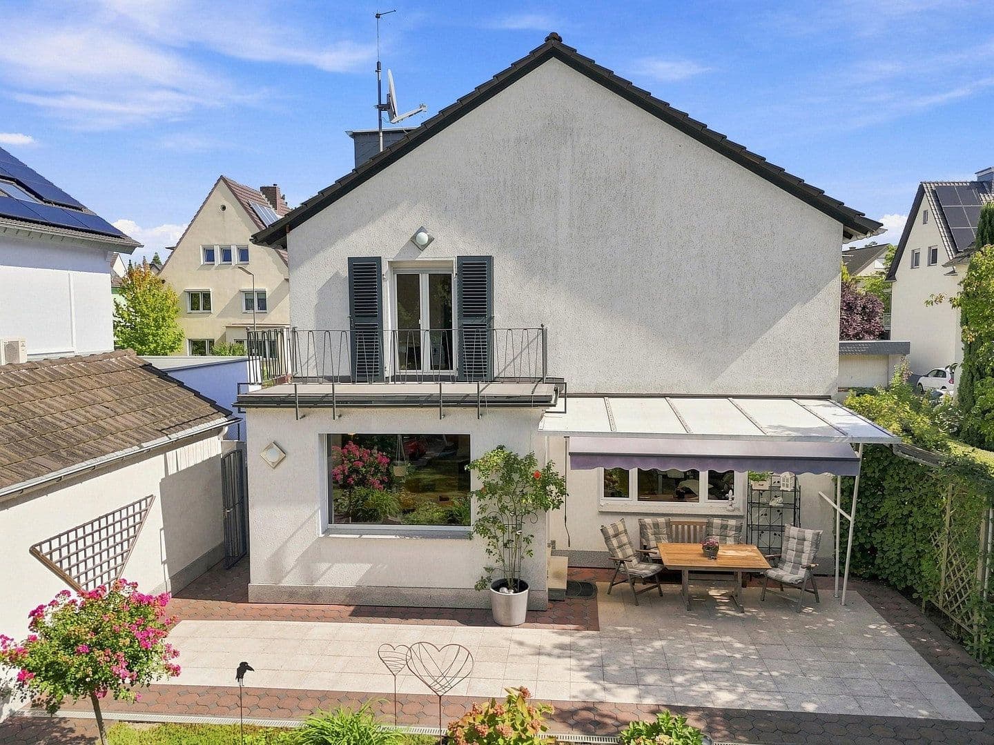 Predaj domu 191 m², pozemok 720 m², Leverkusen, Severné Porýnie - Westfálsko Predaj domu 191 m², pozemok 720 m², Leverkusen, Severné Porýnie - Westfálsko