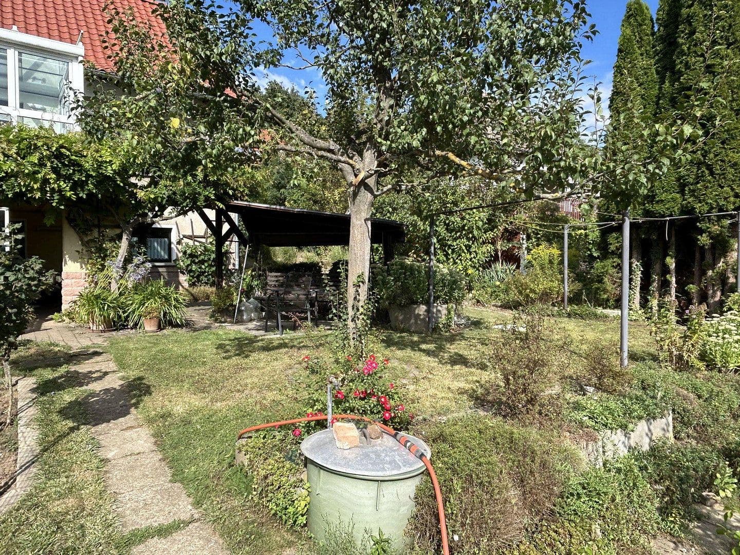 Predaj domu 165 m², pozemok 902 m², Bornholzweg 10, Quedlinburg, Sasko-Anhaltsko Predaj domu 165 m², pozemok 902 m², Bornholzweg 10, Quedlinburg, Sasko-Anhaltsko